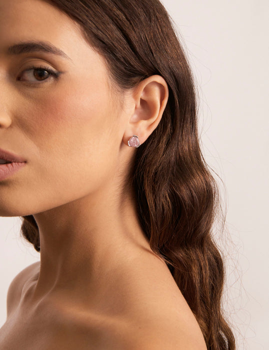 SIMPLE STUD EARRING